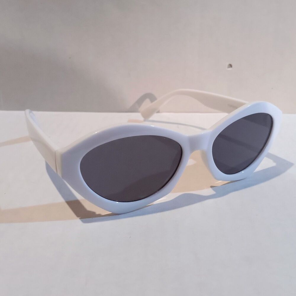 Retro Pop Geometric Cat Eye Sunglasses-White-Black Lenses-Retro-UV Protection